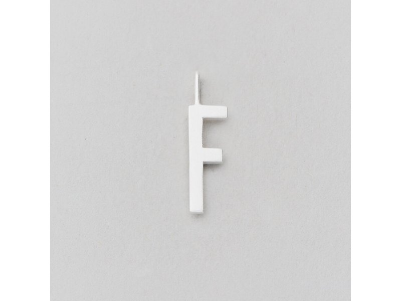 Design Letters Buchstabe Anhänger Archetyp 16mm, silber, F