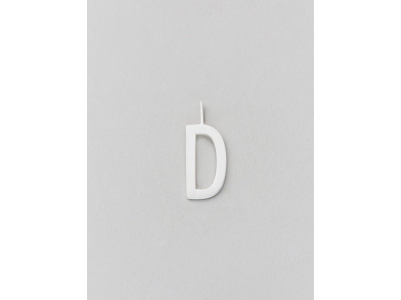 Design Letters Buchstabe Anhänger Archetyp 16mm, silber, D